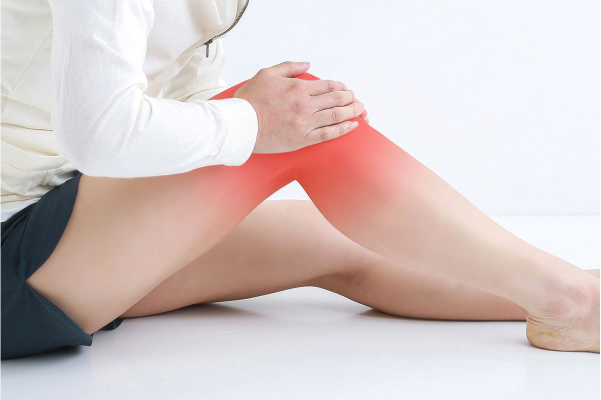 膝の関節が痛む人の特徴は